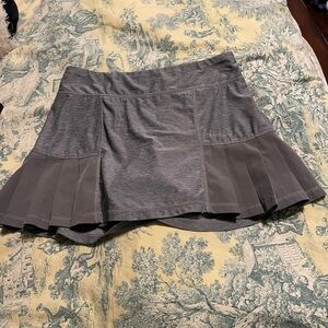 Head grey pleated tennis skirt with built in boy shorts S